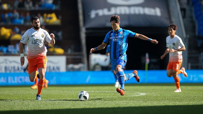 Ulsan Hyundai vs Gangwon FC - Soi kèo nhà cái KTO